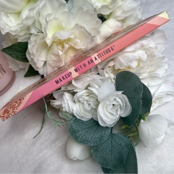 RUDE NEW Eyeshadow Palette United Peachy Nudes 21 Colors Vegan Friendly NWT - Picture 3 of 16